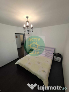 Apartament 4 camere, etaj intermediar