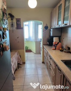 Apartament cu 2 camere,Micro 17