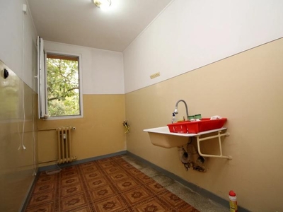 Apartament cu 3 camere de vanzare