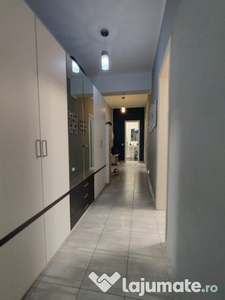 Apartament cu 3 camere | loc de parcare | centrala proprie