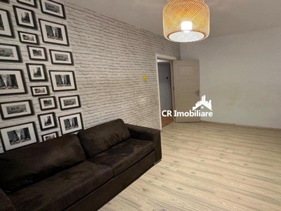 Apartament de vanzare 3 camere Dristor