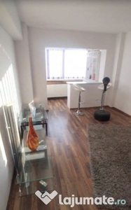 Apartament modern cu 3 camere Central