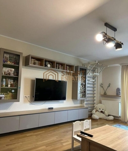 Apartament renovat- 2 bai-centrala- parcare ADP - Pta Alba Iulia