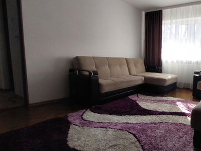 Închiriez apartament 2 camere zonă centrală piata mare