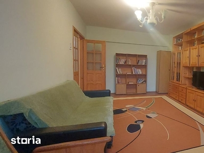 Apartament cu o camera, 37 mp, etaj intermediar, Zona Sala Sporturilor