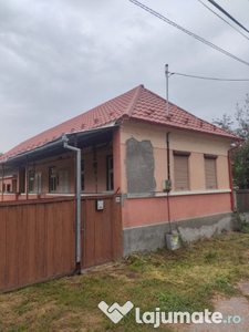 Casa Gornesti si Teren 1000 mp