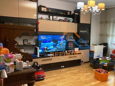 Vanzare apartament 3 camere 13 Septembrie Razoare