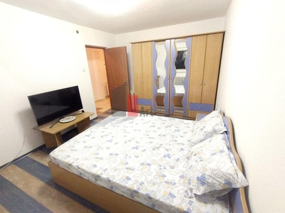 Vanzare apartament 3 camere Huedin