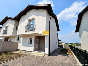 1/2 Duplex cu finisaje la cheie, 4 camere, 200 mp teren, Cetate