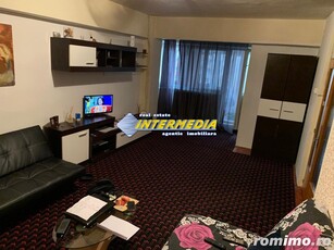 Apartament 2 camere 2 bai scara interioara Ultra-Central 76 mp