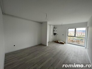 Apartament 2 camere, 49 mp, semidecomandat, etaj intermediar, zona Terra