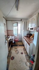 Apartament 2 camere , confort 1 decomandat, etaj 4 4 Broșteni