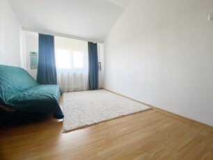 Apartament 2 camere, decomandat, 37 mp utili, etaj 5/5, zona Girocului