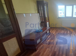 Apartament 2 camere DECOMANDAT, 65 mp, CU PARCARE, zona Valea Lupului