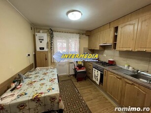 Apartament 2 camere decomandat de vanzare in Alba Iulia zona Cetate etaj 3 mobilat complet