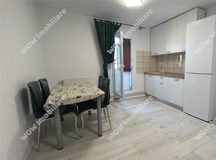 Apartament 2 camere decomandat de vanzare in zona Strand