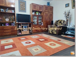 Apartament 2 camere decomandate zona Billa