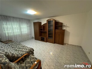 Apartament 2 camere, etaj 1, hol patrat, logie + balcon 60mp