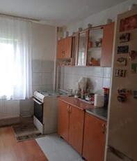 Apartament 2 camere Lipovei etaj 2 amenajat boxa C.F.