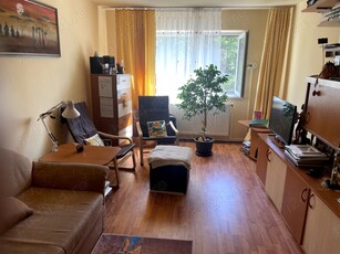 apartament 3 cam.