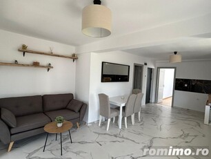 Apartament 3 camere, 49mp, LUX, balcon, parcare, zona Tineretului