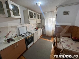 Apartament 3 camere, 64mp, zona Independentei