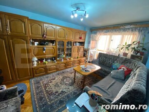 Apartament 3 camere, 67mp, zona Cetate