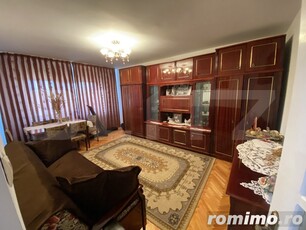 Apartament 3 camere, 68,4 mp, decomandat, zona Bradet, Zalau