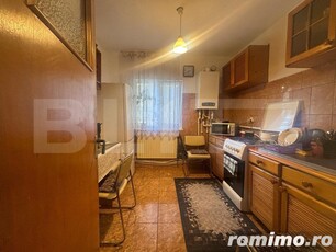 Apartament 3 camere, 68mp, zona Calea Moldovei