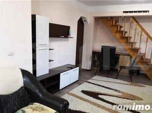 Apartament 3 camere, 85 mp - zona Curcubeu