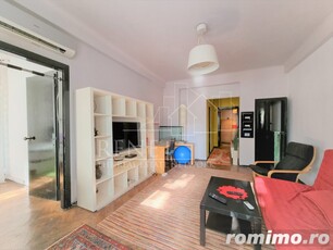 Apartament 3 camere central, imobil tipic interbelic, cu curte interioara