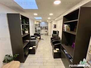 Apartament 3 camere, curte interioara cu parcare, centrala proprie, APUSULUI