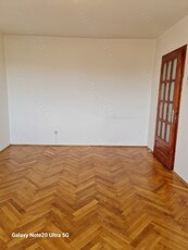 Apartament 3 camere de vânzare în Târgu Mureș zonz Dâmbu Poetros