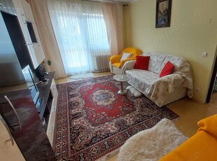 Apartament 3 camere dec, et 3 din 5, zona Valea Aurie