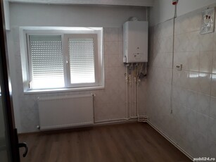 apartament 3 camere decomandat