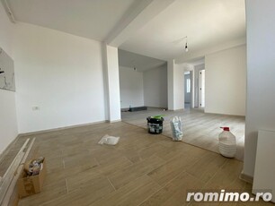 Apartament 3 camere, decomandat, 54 mp utili, etaj 2/3, zona Torontal