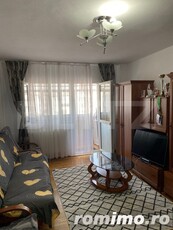 Apartament 3 camere decomandate, zona Mioritei