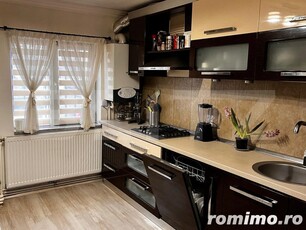 Apartament 3 camere decomande, 75 mp utili, zona 1 mai, Pelendava