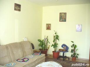 Apartament 3 camere in Vasile Aaron