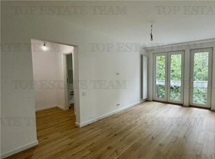 Apartament 3 camere metrou Costin Georgian Titan (complet renovat)