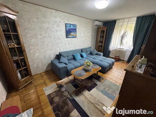 Apartament 3 camere Teiul Doamnei