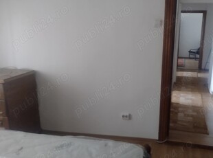 Apartament 3 camere, ultracentral - 74 mp