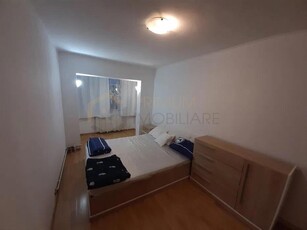 Apartament 3 camere - Zona Lipovei - Centrala Proprie