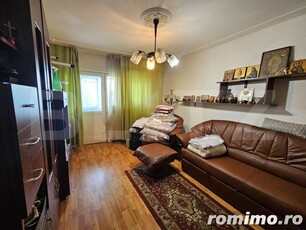 Apartament 4 camere, 81mp, decomandat, zona Galata