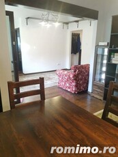 Apartament 4 camere, semidecomandat, zona Piata Regina Maria