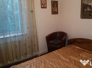 Apartament cu 2 camere decomandate - etaj 2 - Zona Ultracentrala