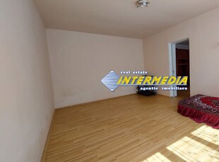 Apartament cu 2 camere la casa de vanzare in Blaj zona Centrala