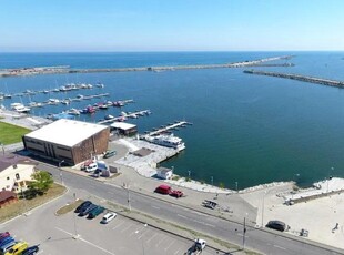 Apartament cu 2 camere vedere in portul Mangalia prima linie la mare