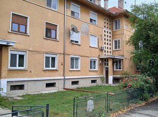 Apartament cu 2 camere, zona Garii, Caransebes