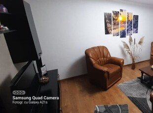 Apartament cu 3 camere